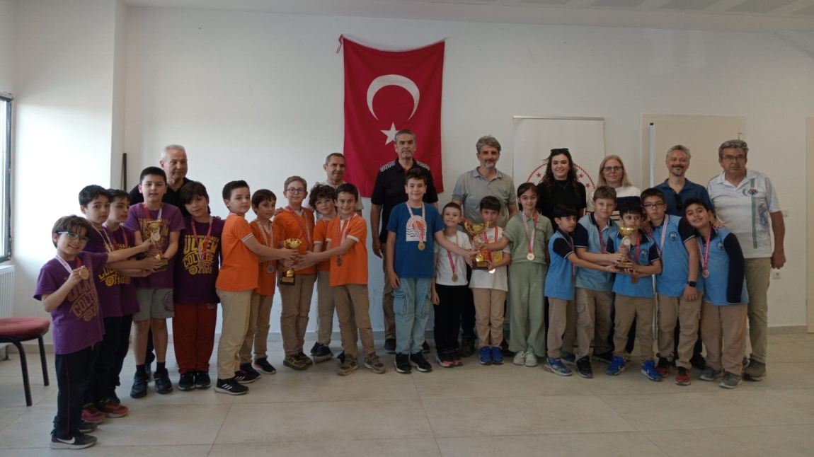 Manisa Satranç Turnuvasında 2. Kategoride İl İkinciliği Elde Ettik